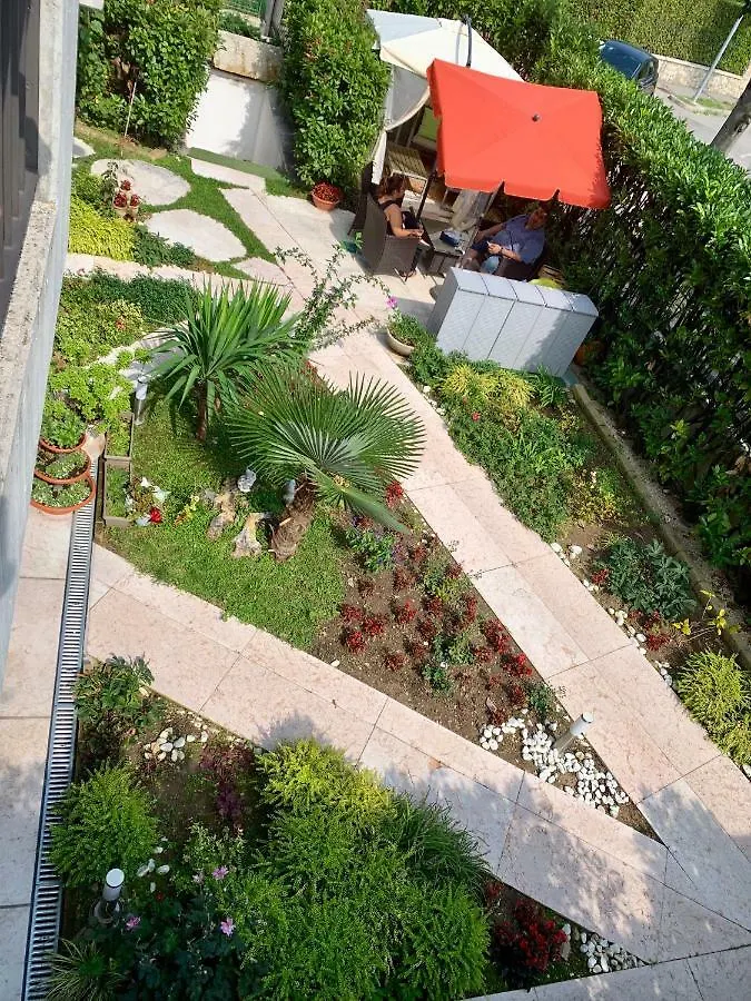 B&B Garda 4U Desenzano del Garda Italy