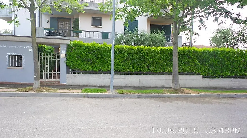 B&B Garda 4U 代森扎诺-德尔加达 意大利